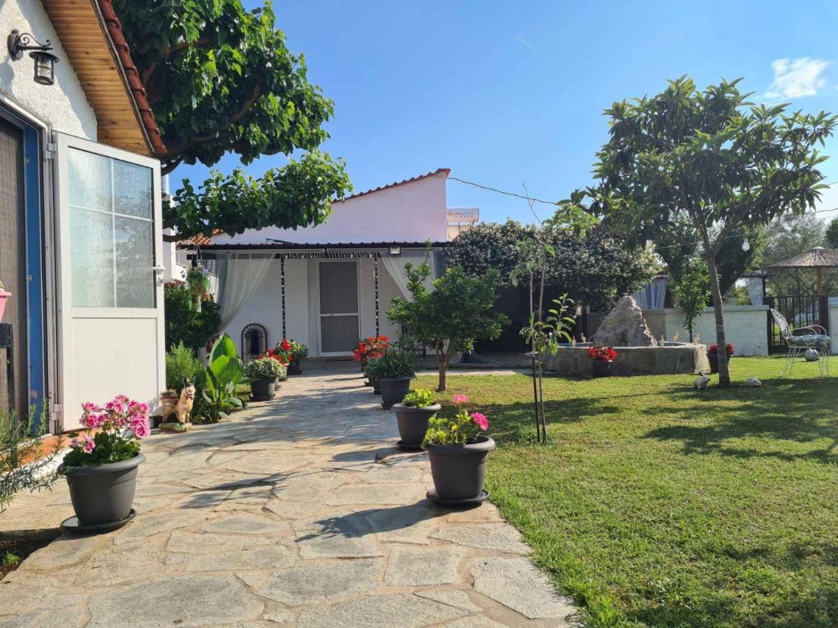 Mom'S Seaside Home Kariani Ngoại thất bức ảnh