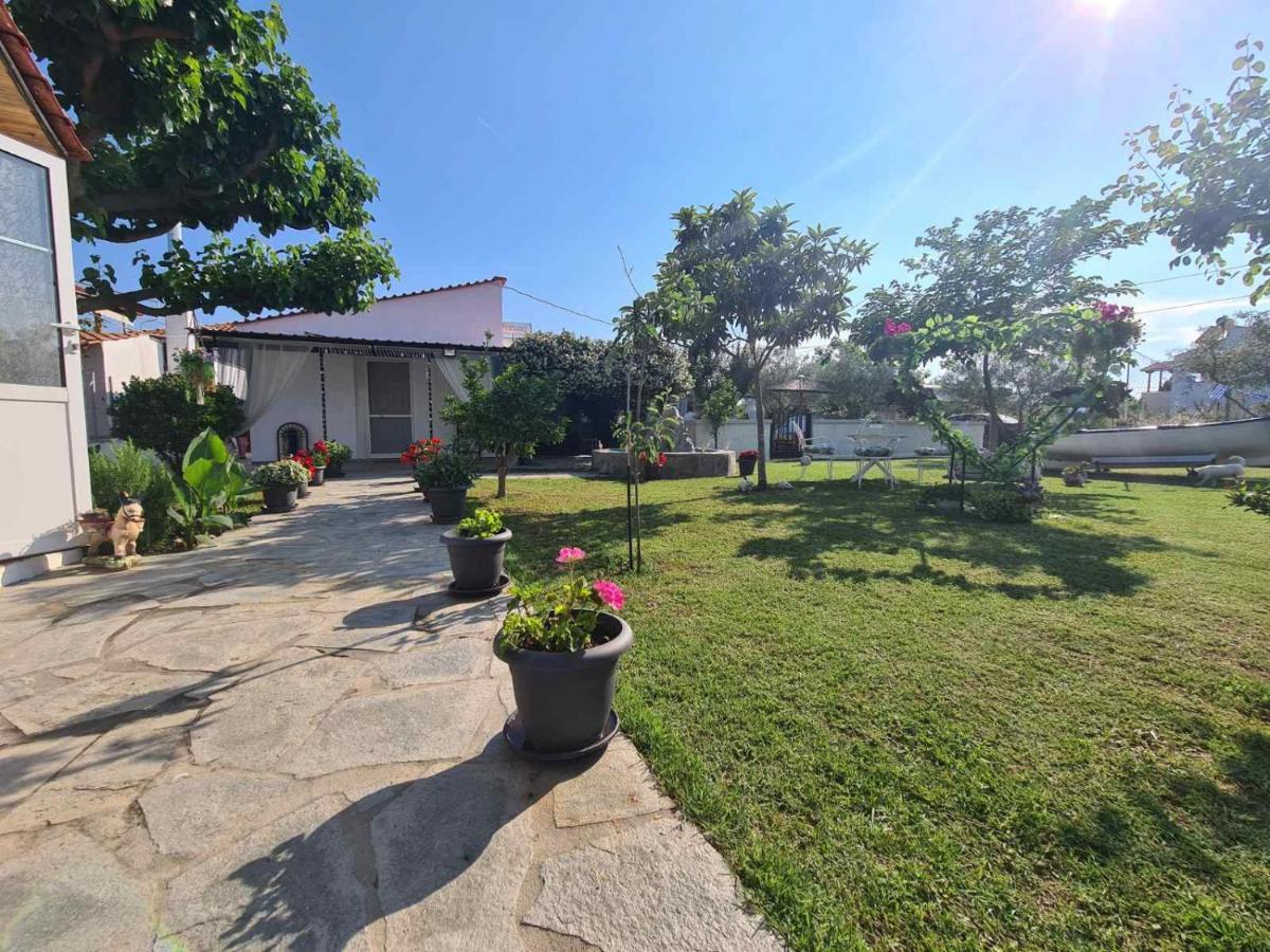 Mom'S Seaside Home Kariani Ngoại thất bức ảnh